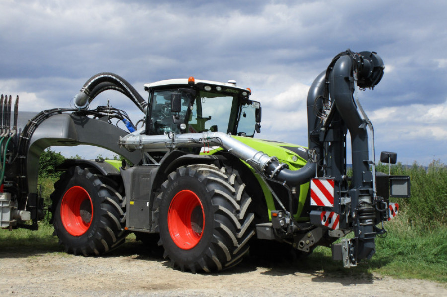 Claas xerion tractor series 77708