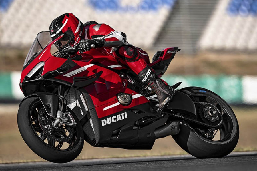 Ducati superleggera v4 1 67964