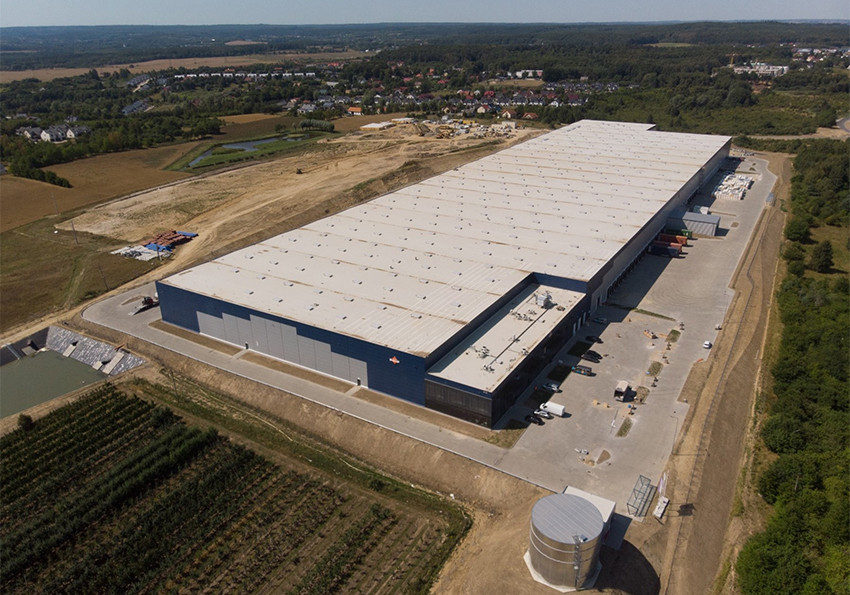 NRF otwiera swoje największe centrum dystrybucyjne w Europie w Gdańsku (Polska).