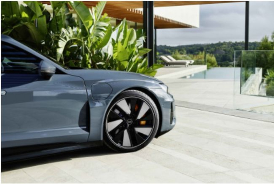 Goodyear audi 74299