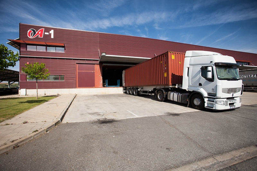 Camion grupo neumaticos andres 64272