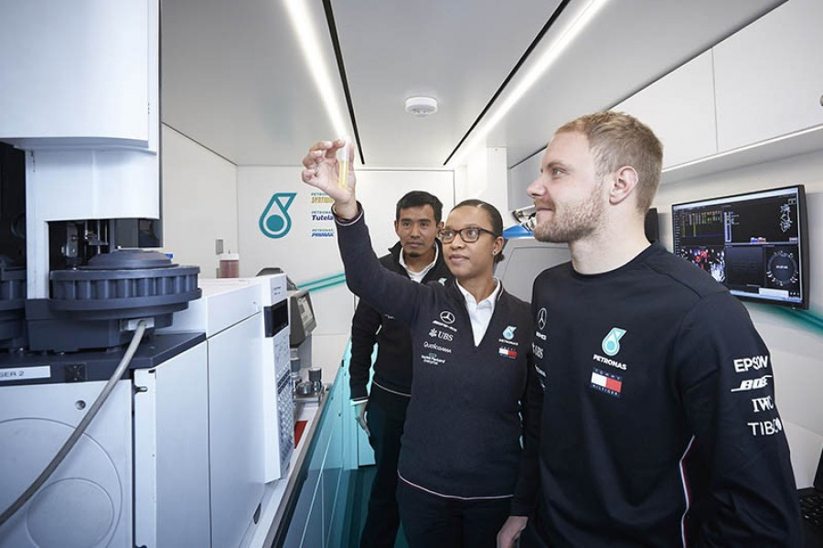 Petronas testf1 2 63793