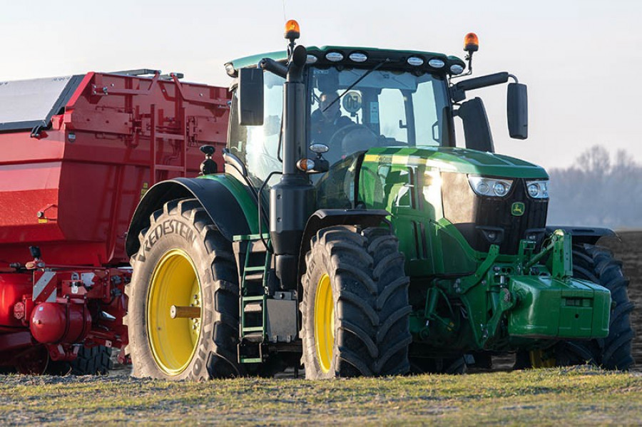 Vredestein suminstrara neumaticos a los tractores john deere 56367