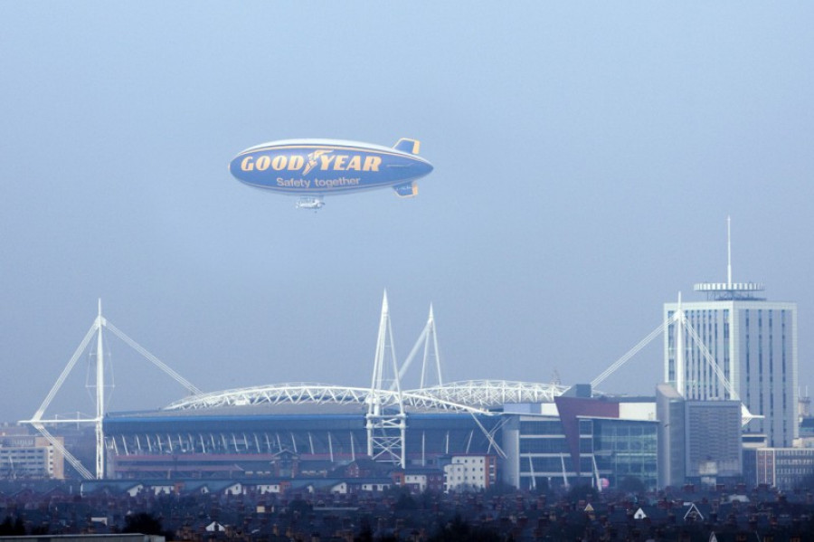 Picture blimp millennium dome cardiff uk highres 49439 45415