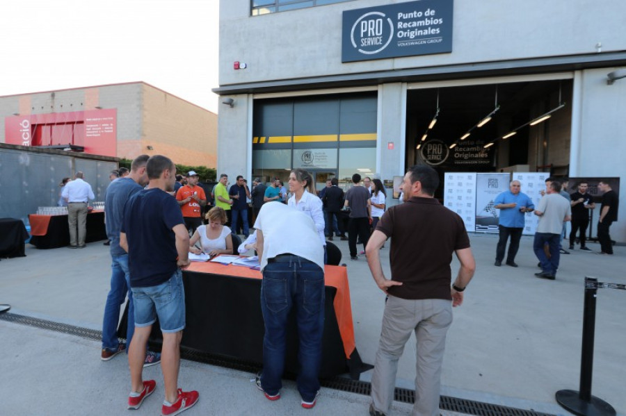 Pro service abre las puertas de sus puntos de venta a los profesionales de los talleres a traves de 36124