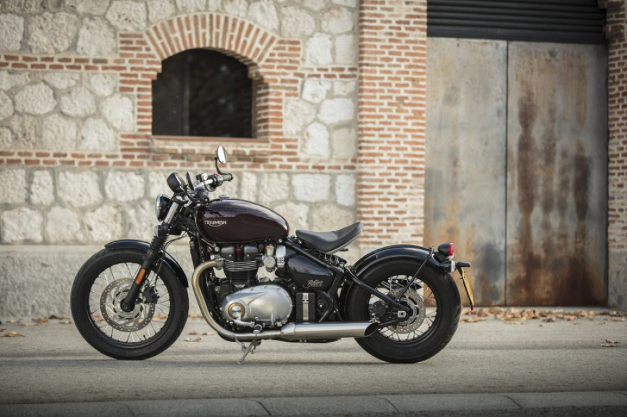 Avon cobra tyre triumph bonneville bobber 34542