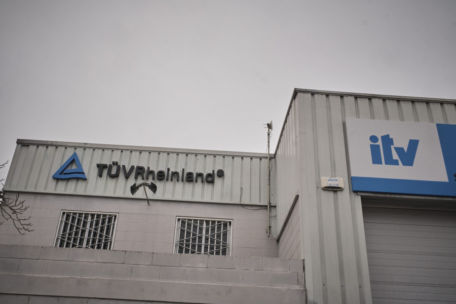 TÜV RHEINLAND APUESTA POR ESTACIONES ITV MÁS VERDES CON LA INSTALACIÓN DE PLACAS SOLARES