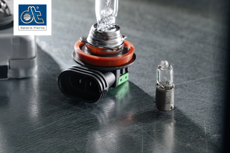 DT Bulbs promotion 2023 1772x1181px 3