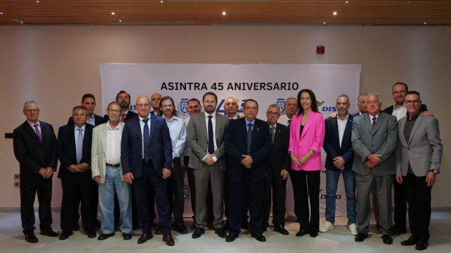 Directivos de Asintra con representantes de Femete y CETRAA