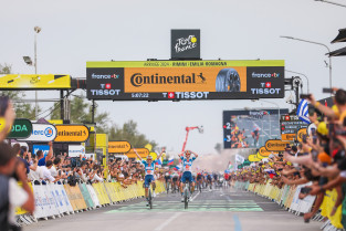 Continental Tour de Francia 2025 1