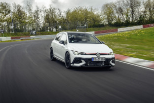Bridgestone Potenza Race x Gold GTI EDITION 50